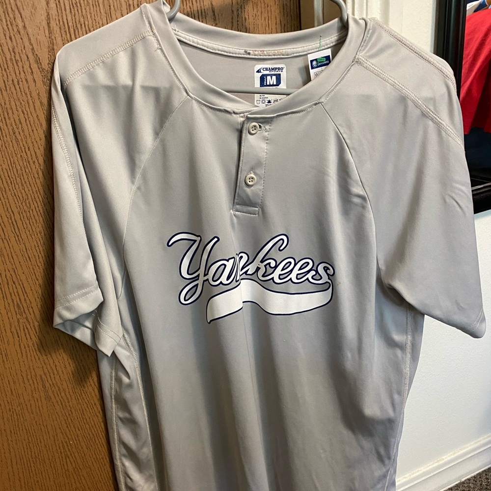 Yankees Athletic Tee